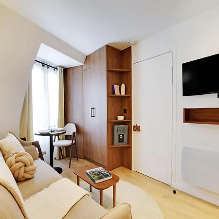 Modern - 2p - Ac - Madeleine Saint-lazare *