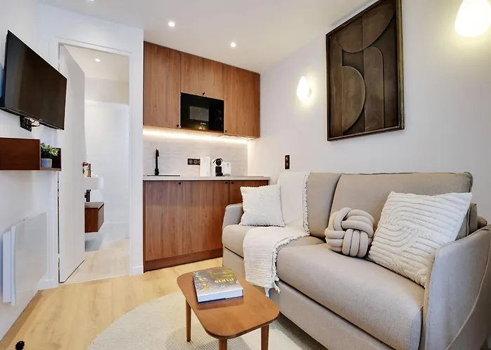 Modern - 2p - Ac - Madeleine Saint-lazare 파리